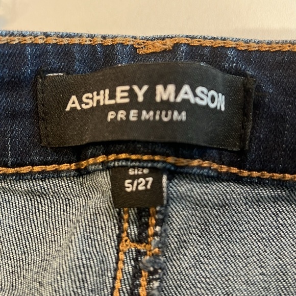 Ashley Mason 5/27, Dark Blue Embroidered Flair, wide Leg Jeans - Picture 4 of 7